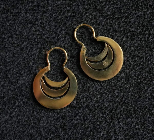 Півмісяці потрійні