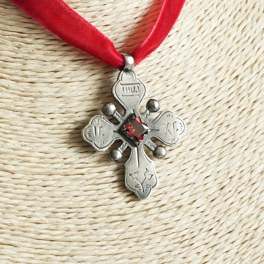 Хрест ”Рясний з камінчиком” срібло