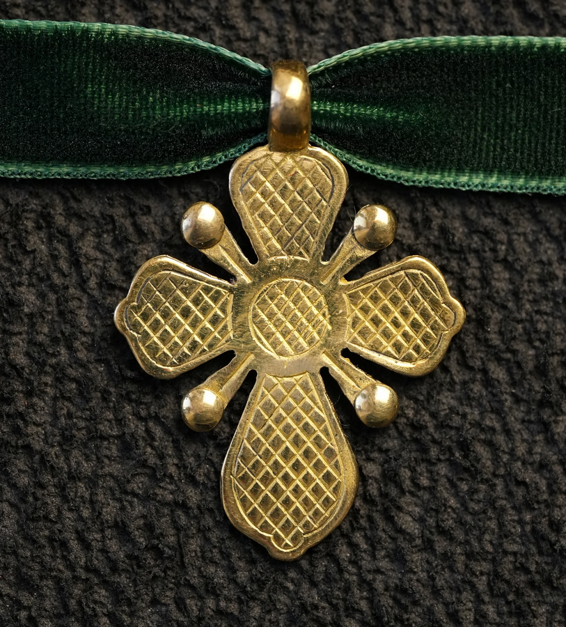 Хрест “Рясний штрихований»